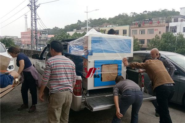 視覺(jué)點(diǎn)膠機(jī)廠家