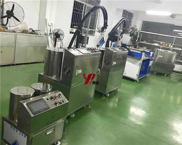 廣東灌膠機(jī)廠家