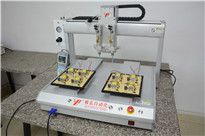 <b>哪些行業(yè)需要用到點(diǎn)膠機(jī)呢？</b>
